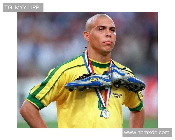 聚焦巴西足球巨星卡博卡的荣耀生涯与球星卡收藏价值解析